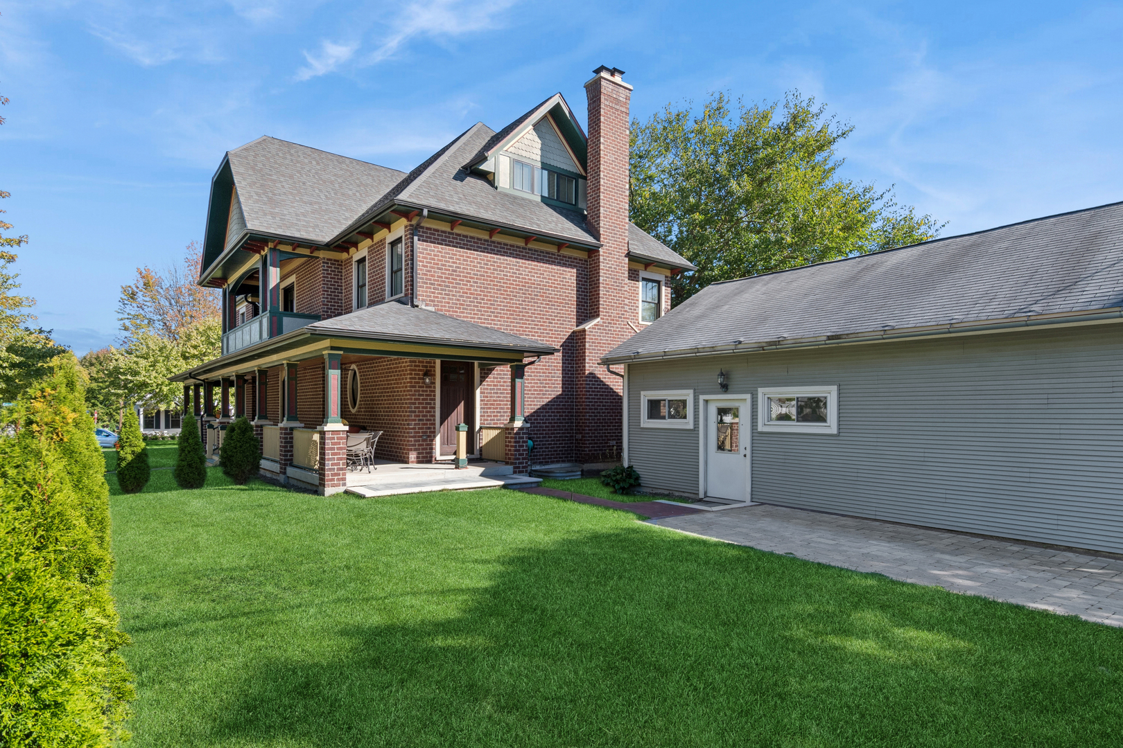 203 S Columbia Street, Naperville, IL 60540