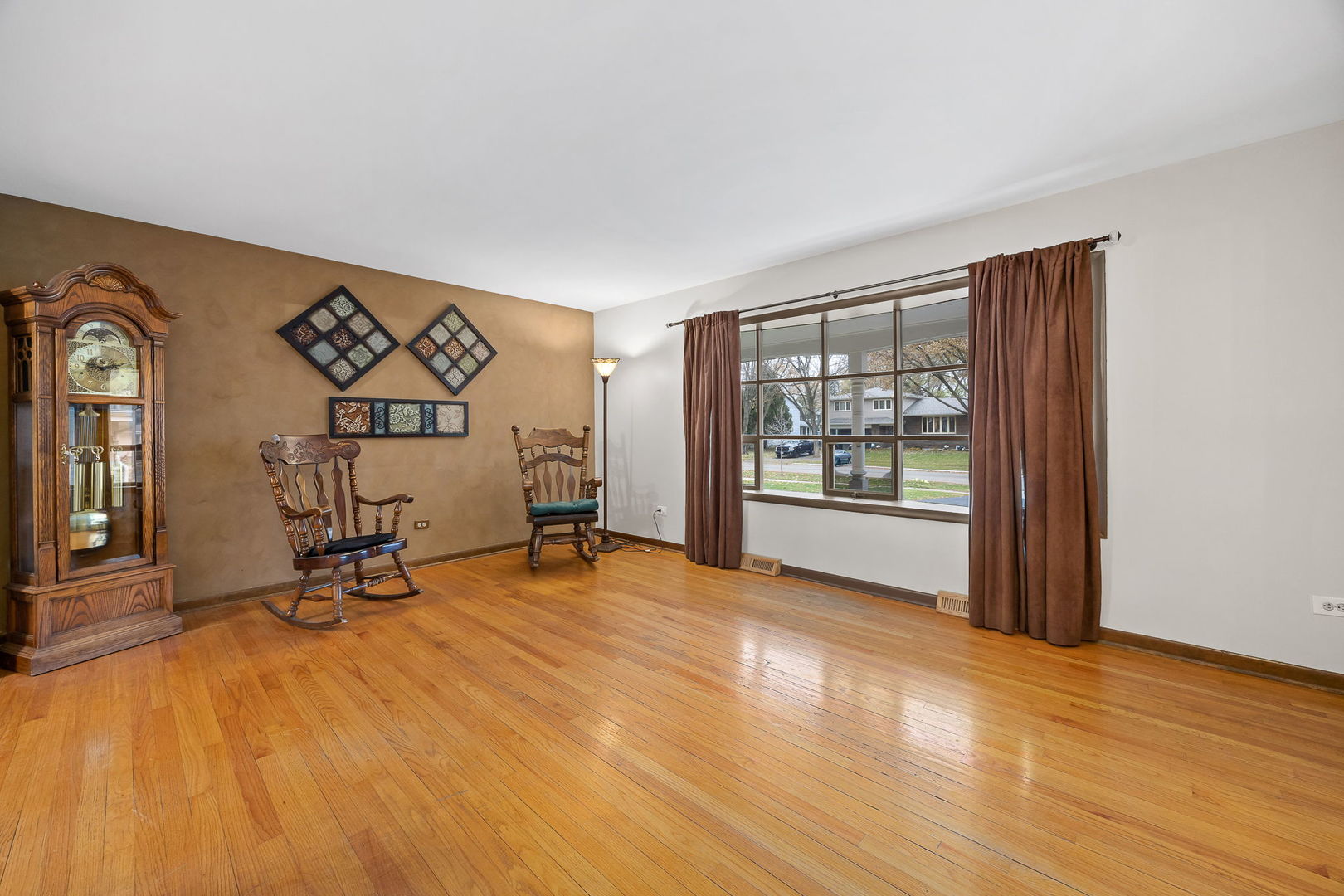 1431 62nd Street, Downers Grove, IL 60516