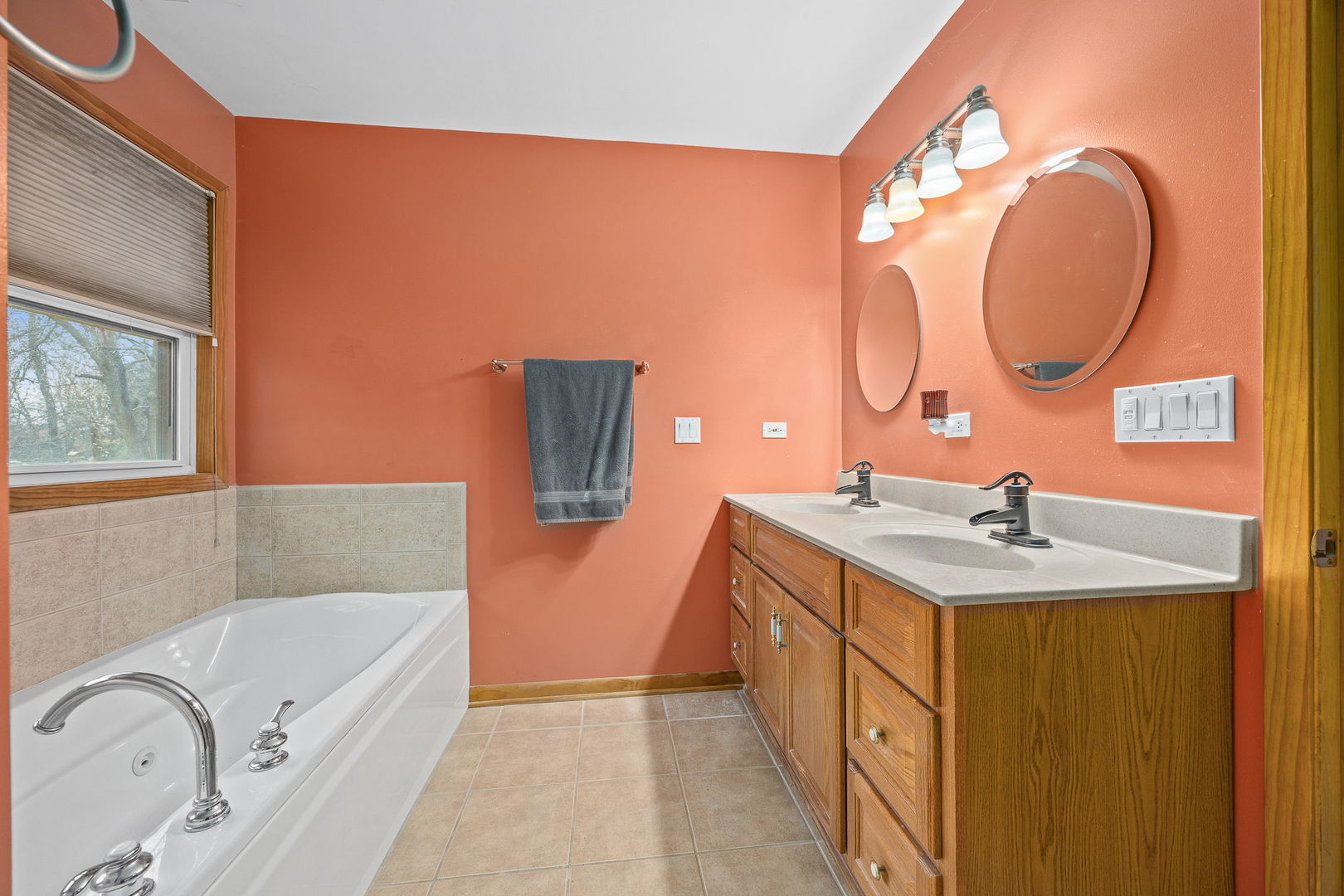 1431 62nd Street, Downers Grove, IL 60516