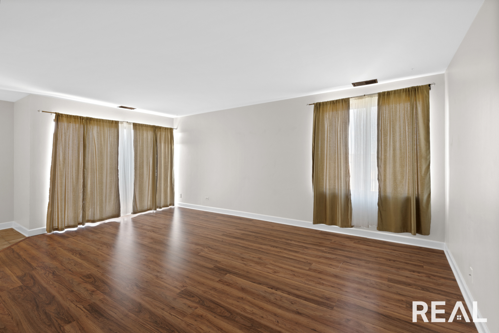 425 Walnut Creek Lane #1603, Lisle, IL 60532