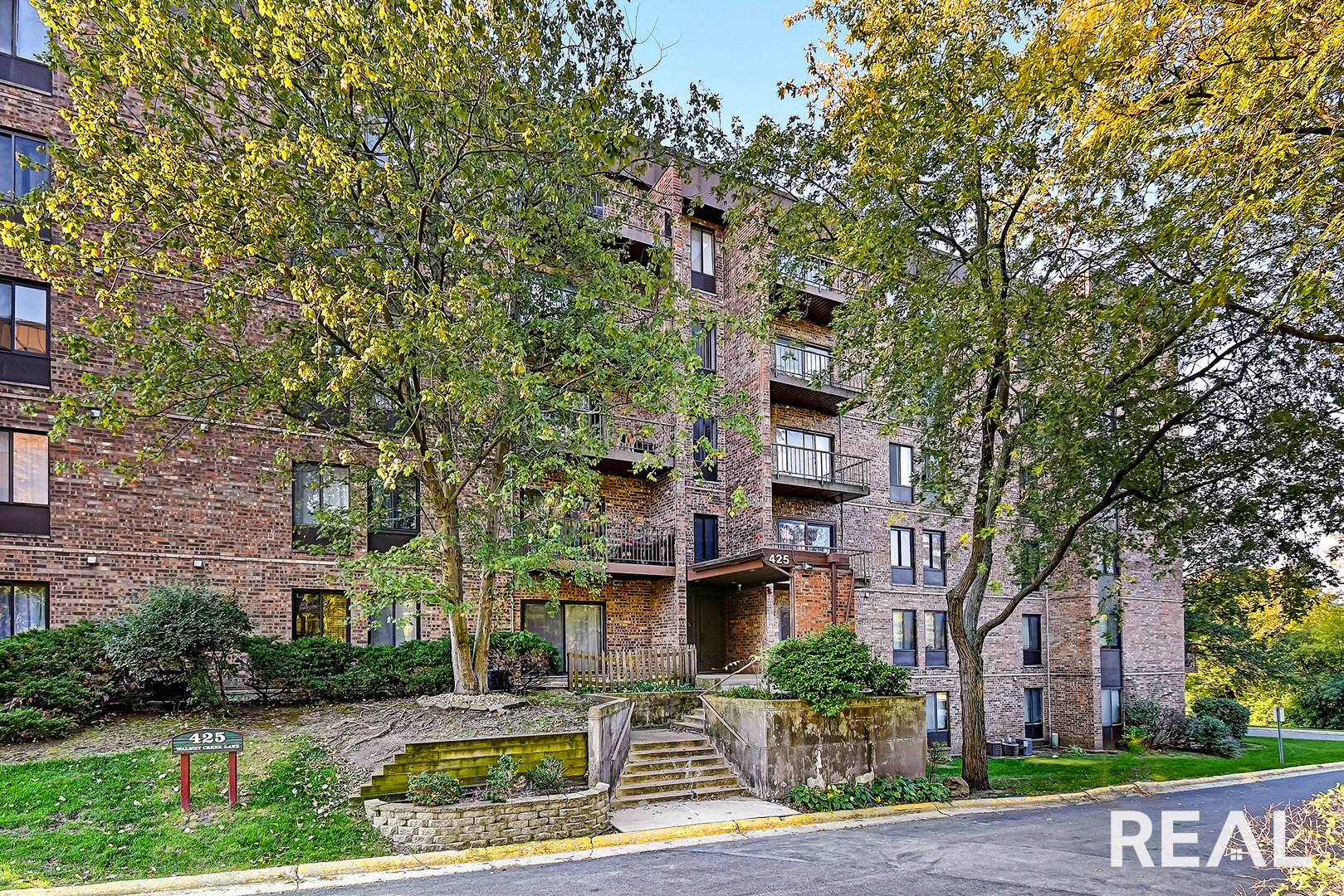 425 Walnut Creek Lane #1603, Lisle, IL 60532