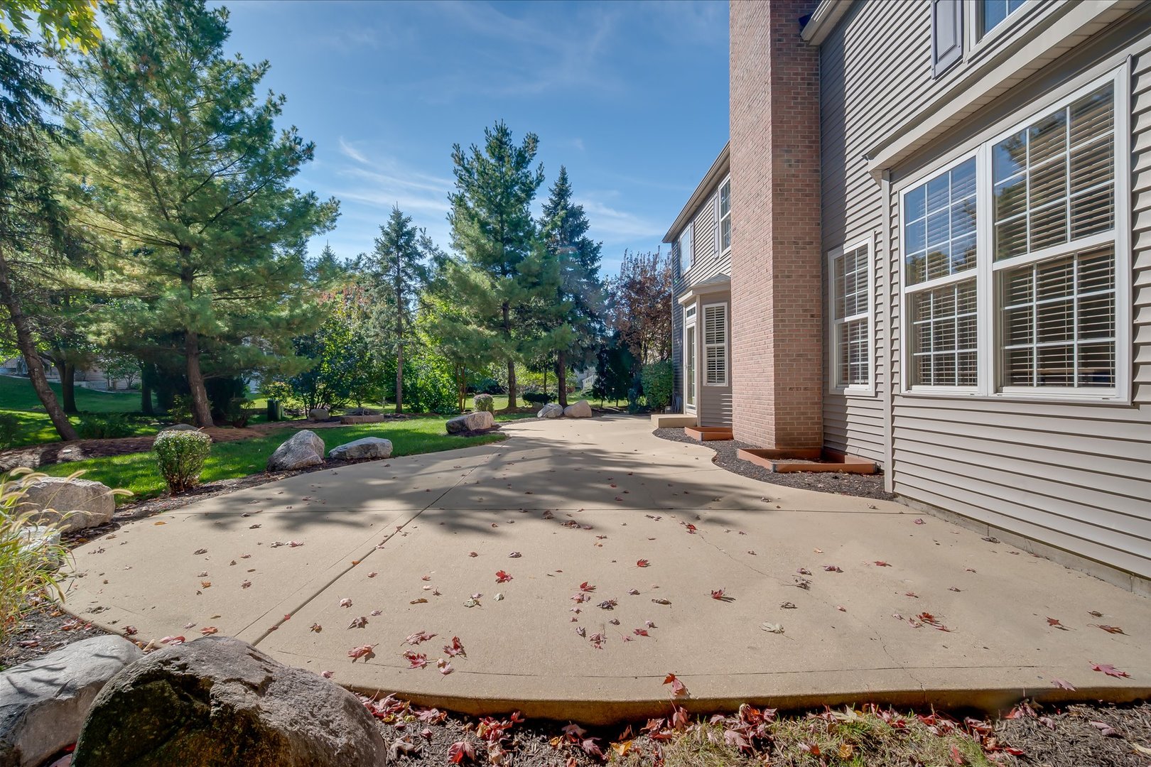 1271 MCDOLE Drive, Sugar Grove, IL 60554