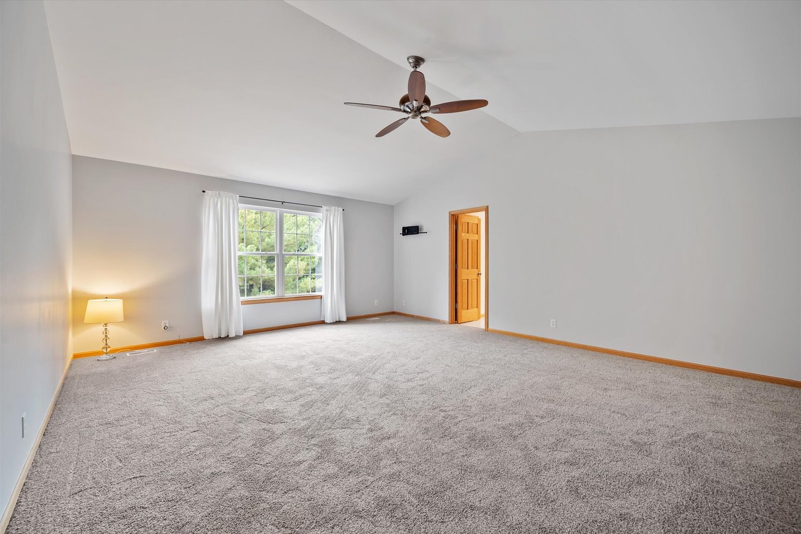 1271 MCDOLE Drive, Sugar Grove, IL 60554