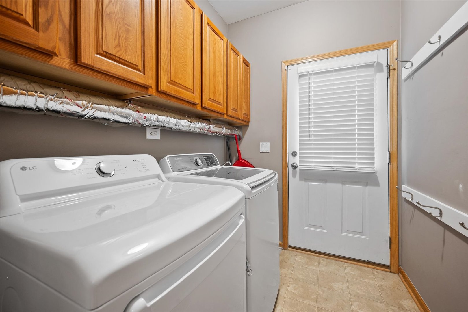 1271 MCDOLE Drive, Sugar Grove, IL 60554