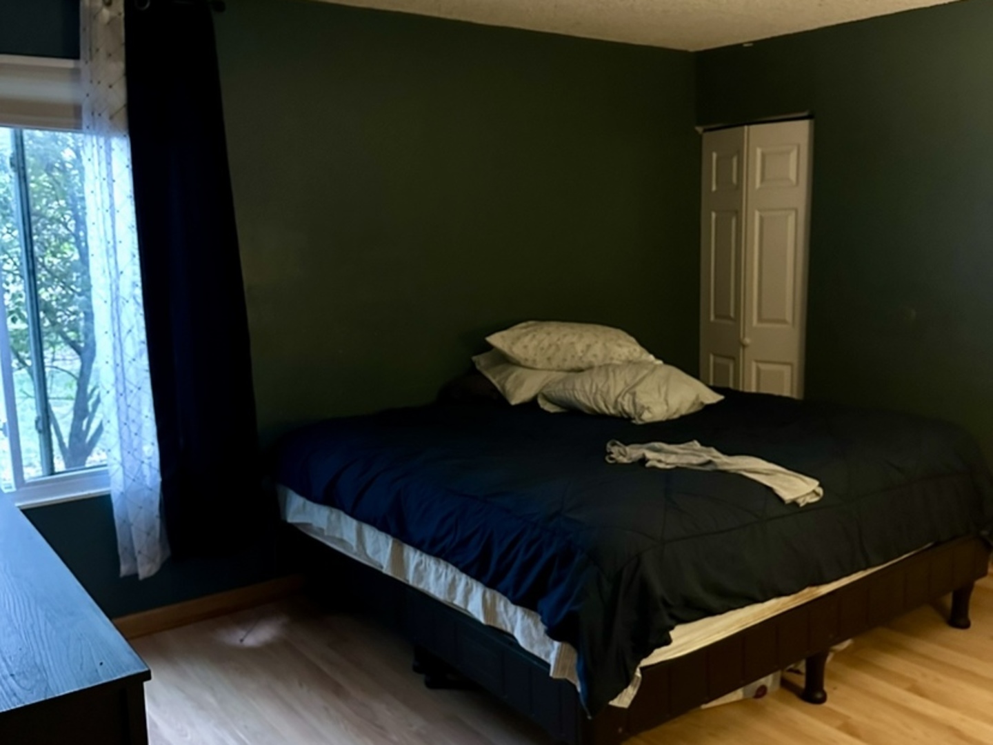 6145 KNOLLWOOD Court #101, Willowbrook, IL 60527