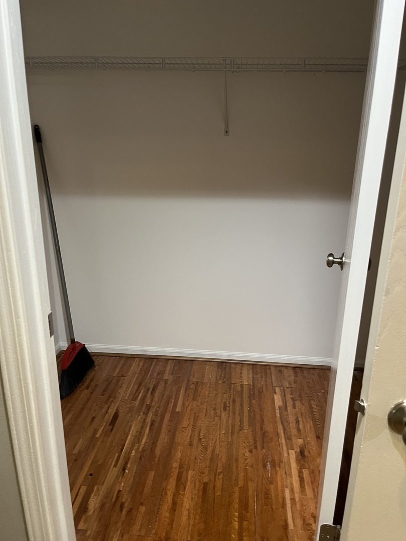 131 Crestwood Court #2, Schaumburg, IL 60195