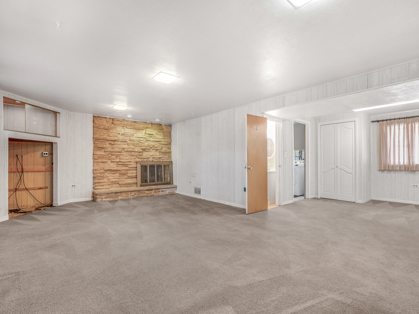 8255 W Agatite Avenue, Norridge, IL 60706