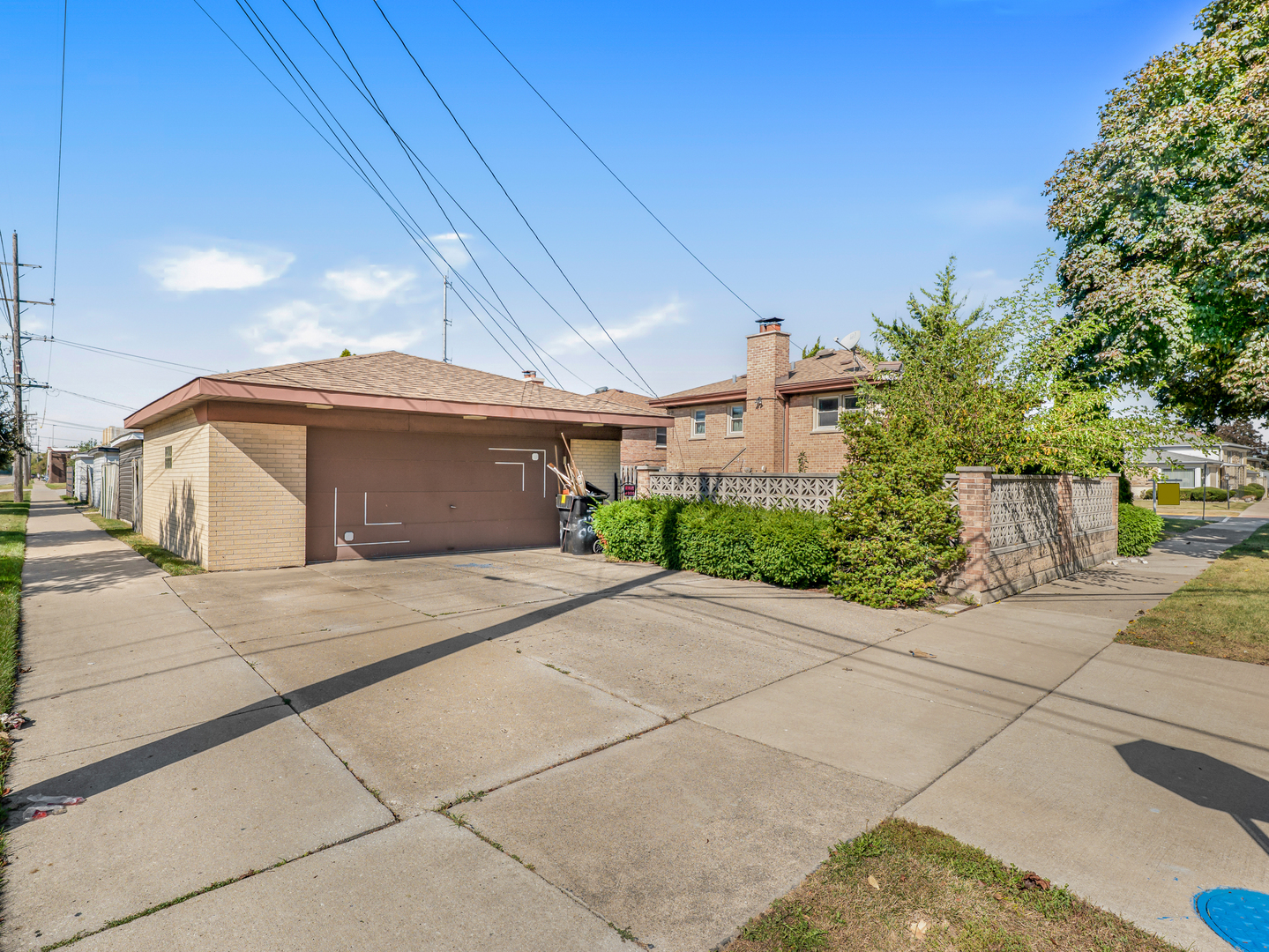 8255 W Agatite Avenue, Norridge, IL 60706