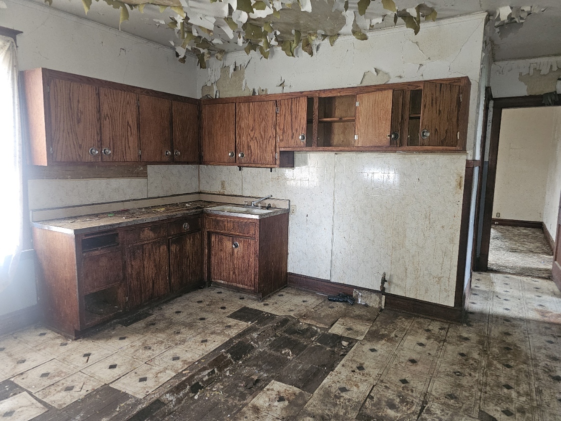 202 156th Place, Calumet City, IL 60409