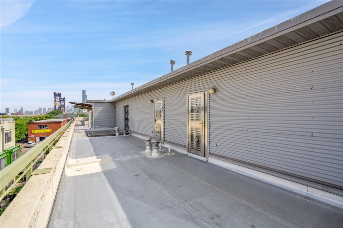 2241 S Archer Avenue #4, Chicago, IL 60616