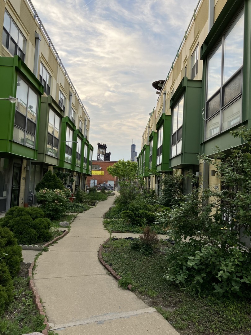 2241 S Archer Avenue #4, Chicago, IL 60616