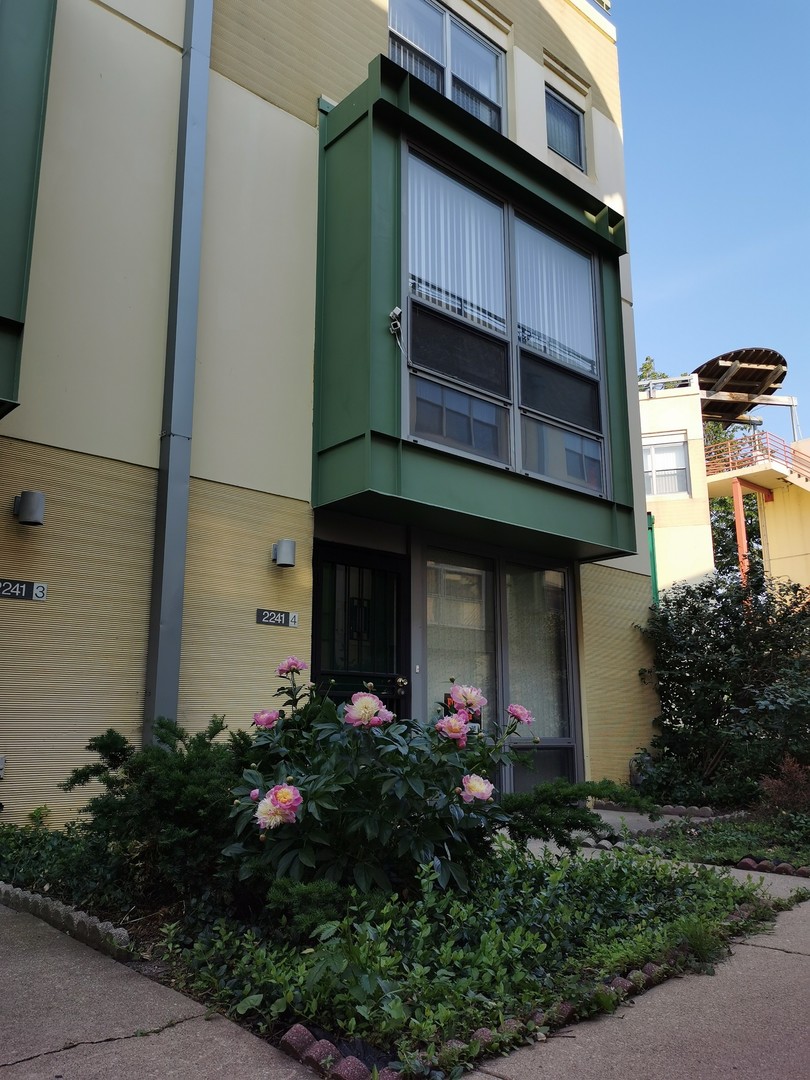2241 S Archer Avenue #4, Chicago, IL 60616