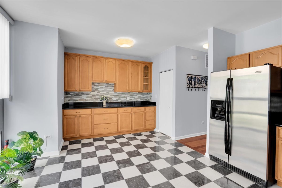 2241 S Archer Avenue #4, Chicago, IL 60616
