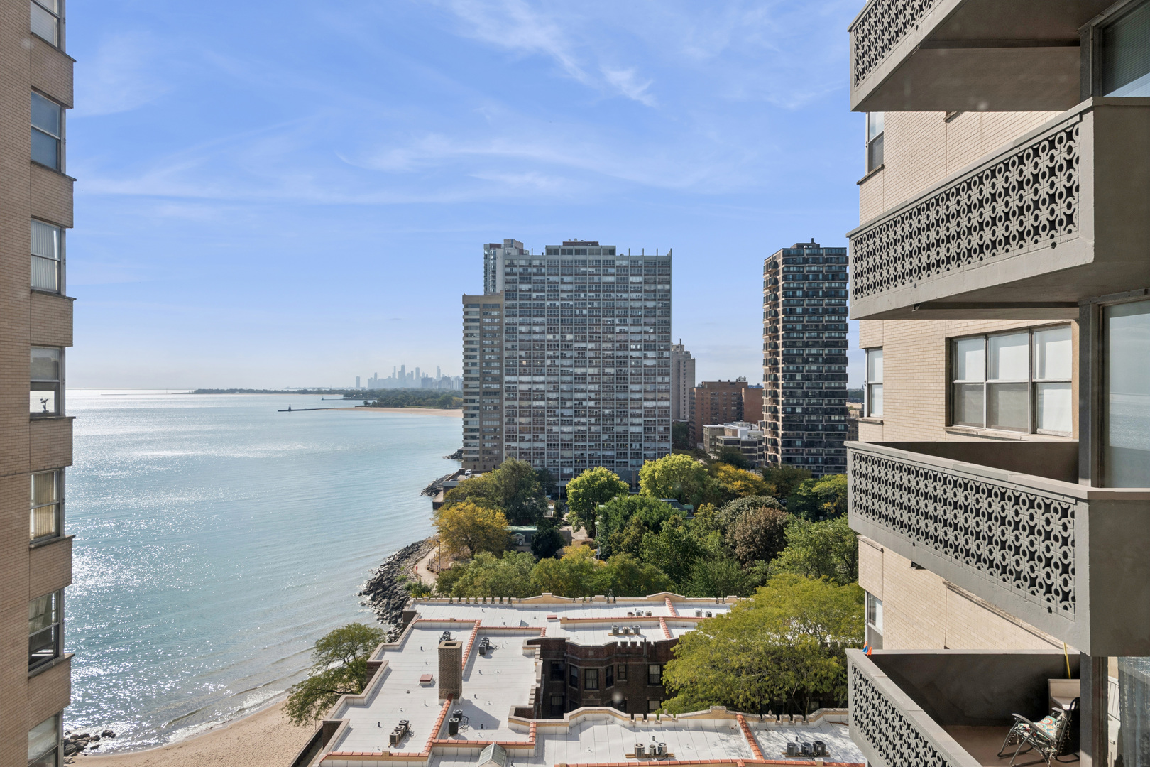 6301 N Sheridan Road #14E, Chicago, IL 60660