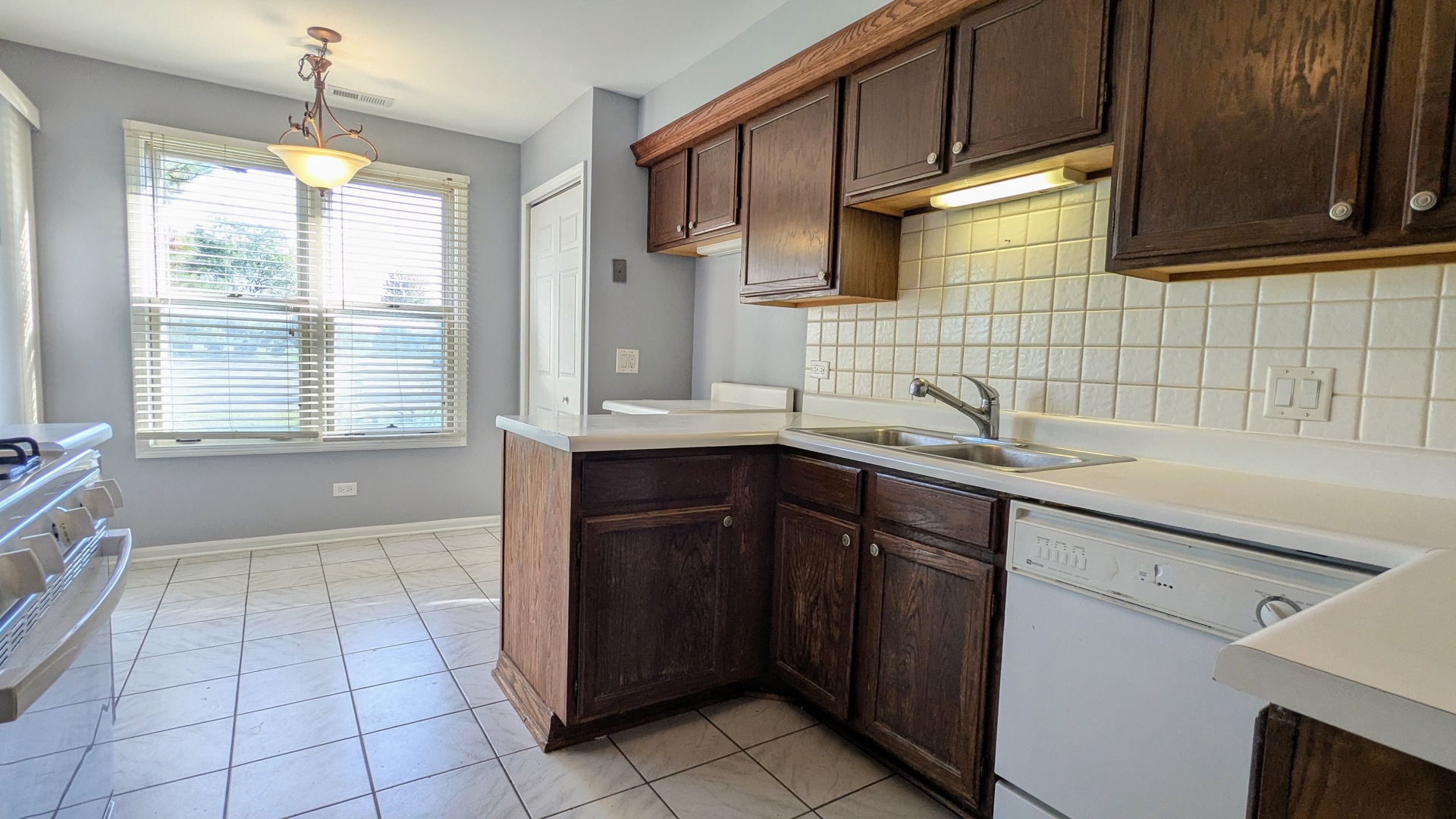 181 Brook Lane #181, Vernon Hills, IL 60061