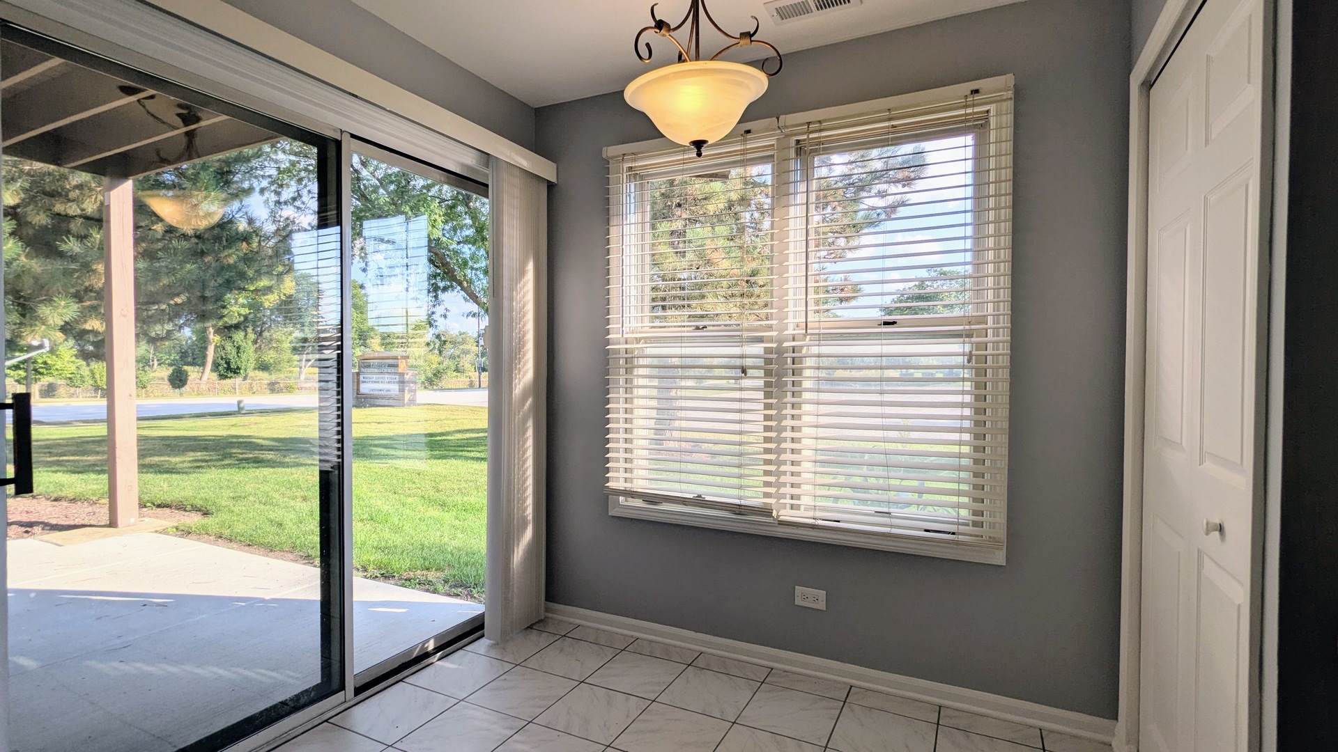 181 Brook Lane #181, Vernon Hills, IL 60061