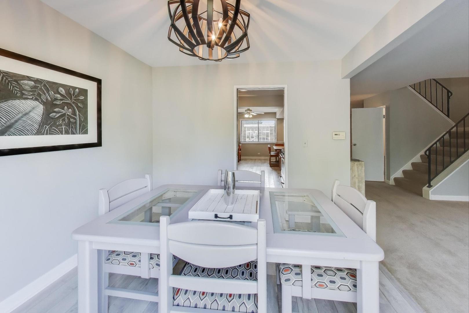 452 Hickory Drive, Wheeling, IL 60090