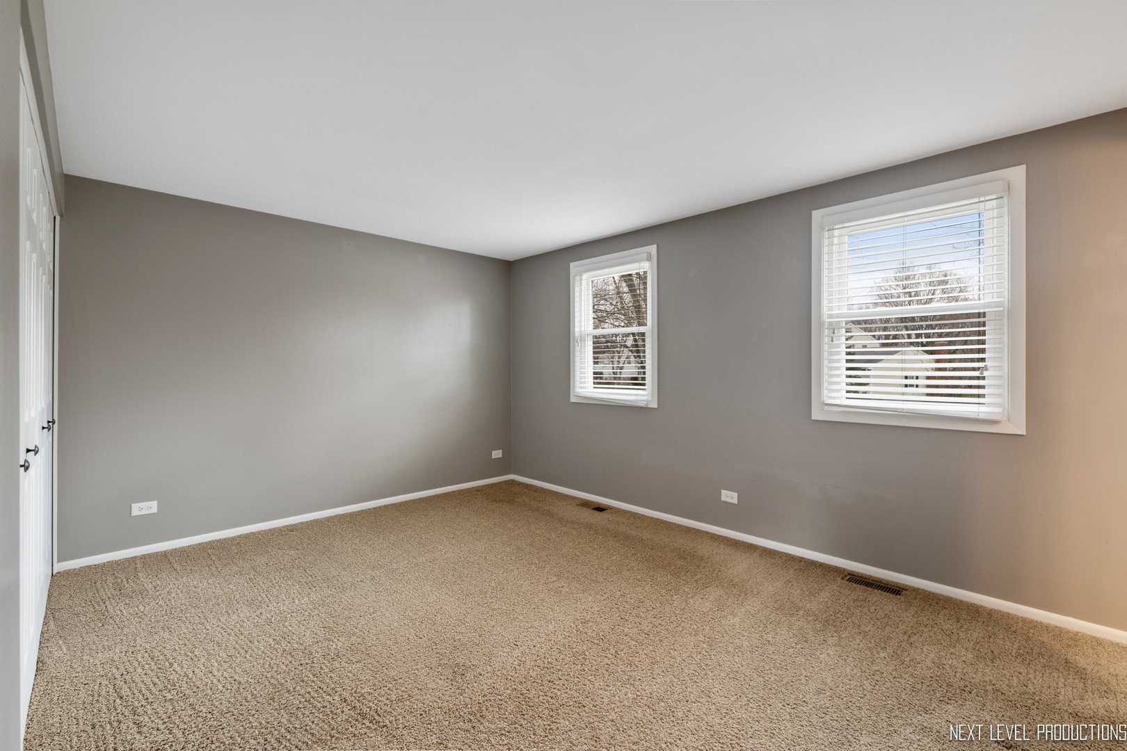 1931 Ridgefield Lane, Naperville, IL 60565