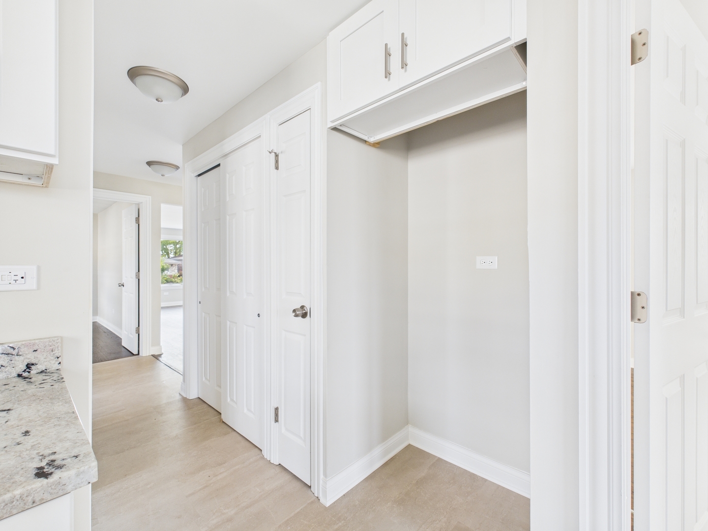 7216 W 63rd Place, Summit, IL 60501