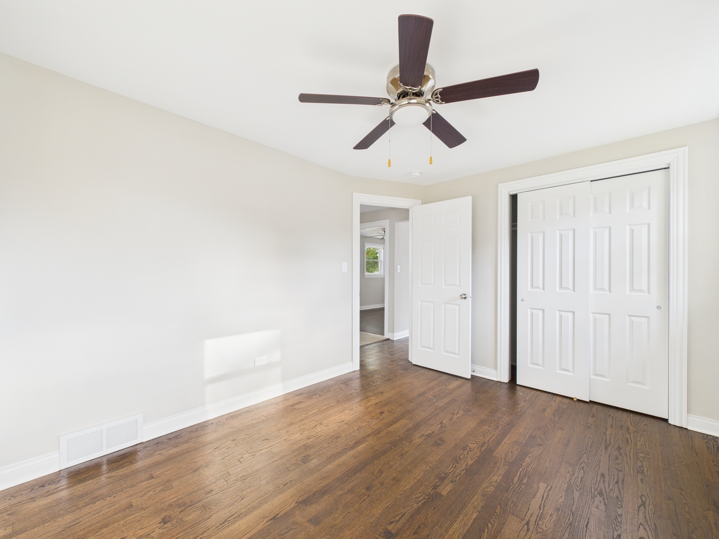 7216 W 63rd Place, Summit, IL 60501