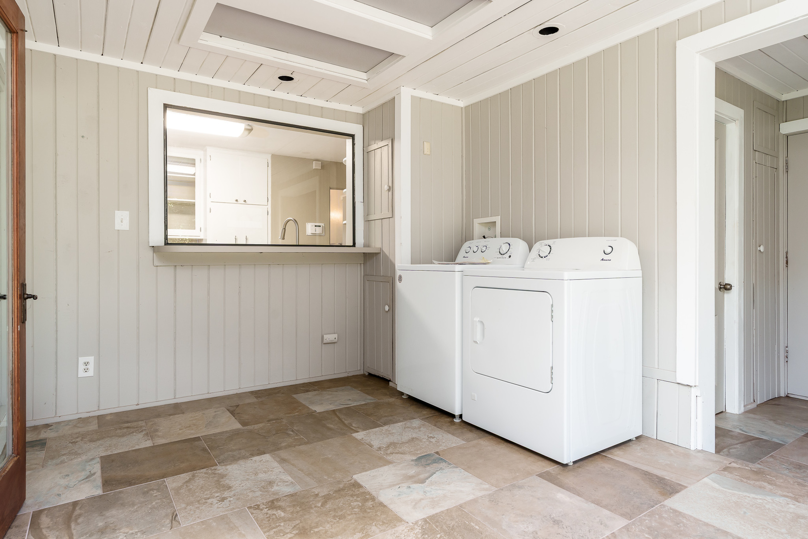 1825 Edgebrook Drive, Rockford, IL 61107