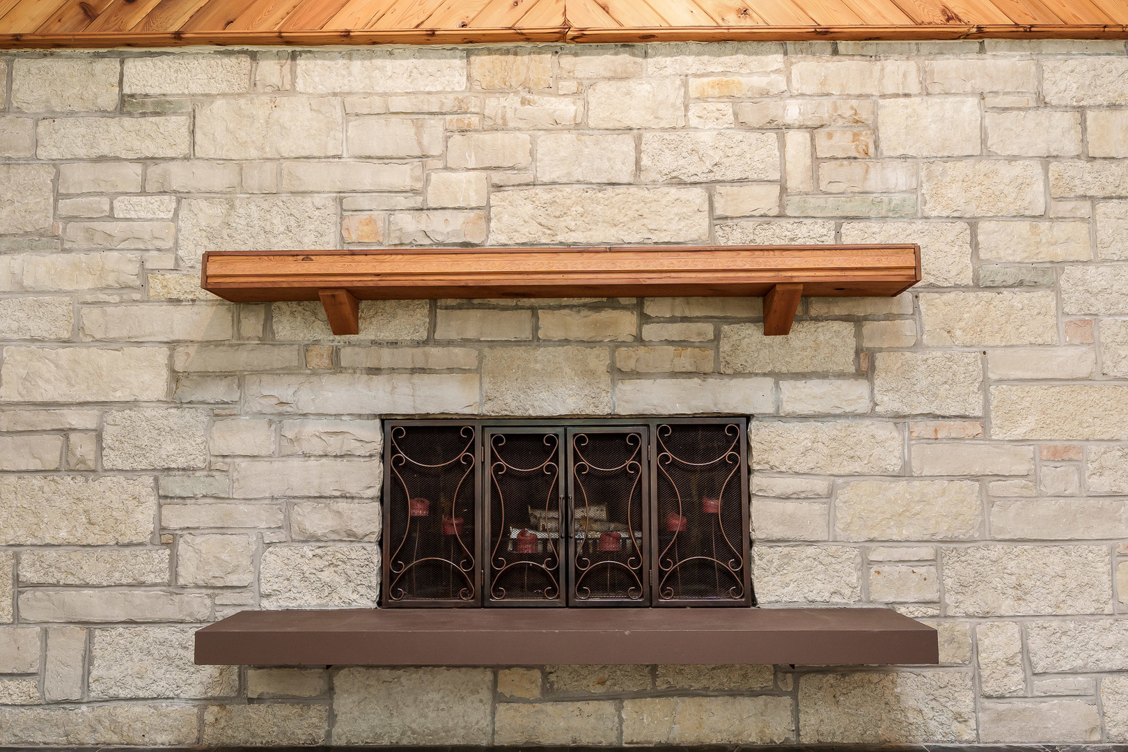 1825 Edgebrook Drive, Rockford, IL 61107