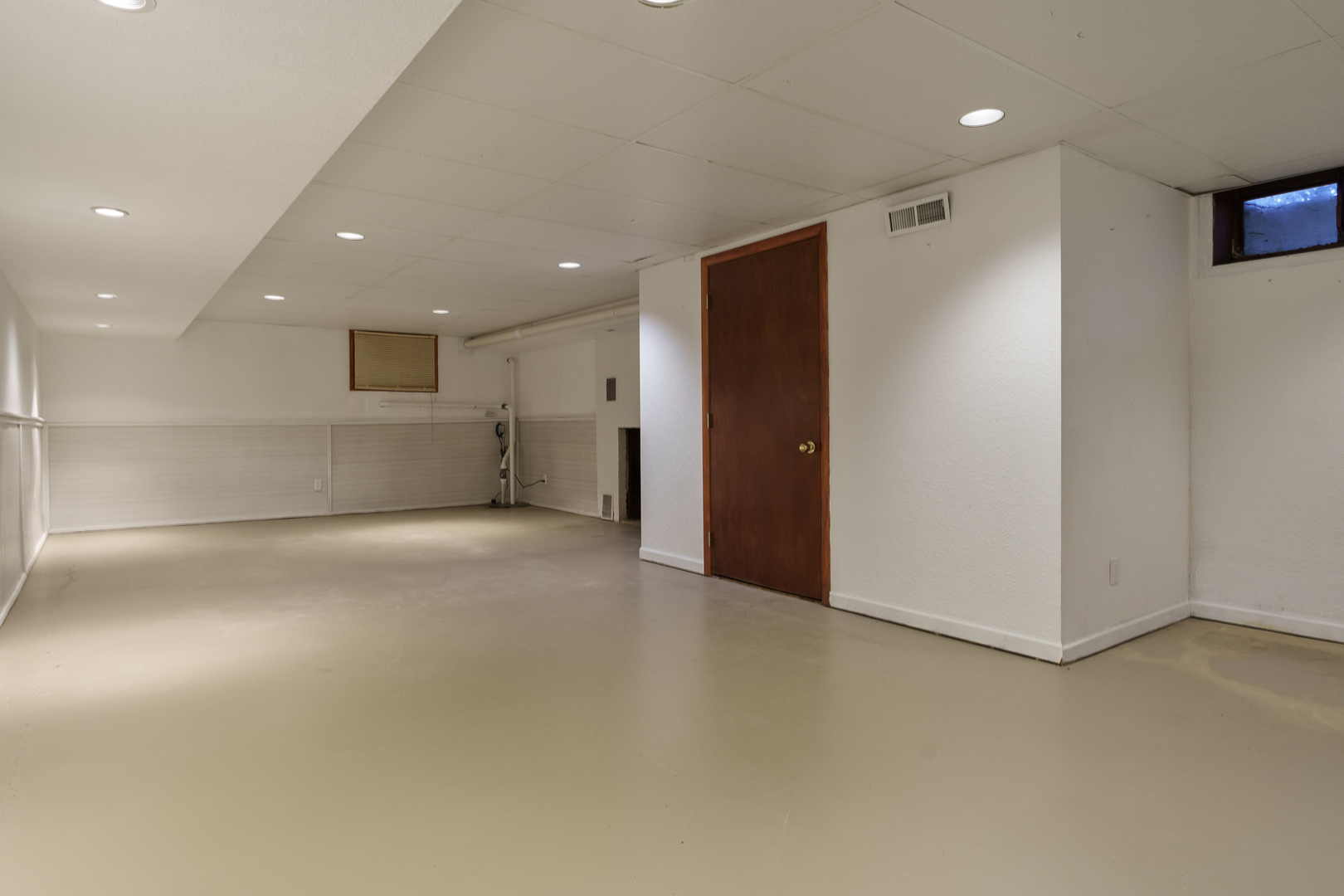 1825 Edgebrook Drive, Rockford, IL 61107