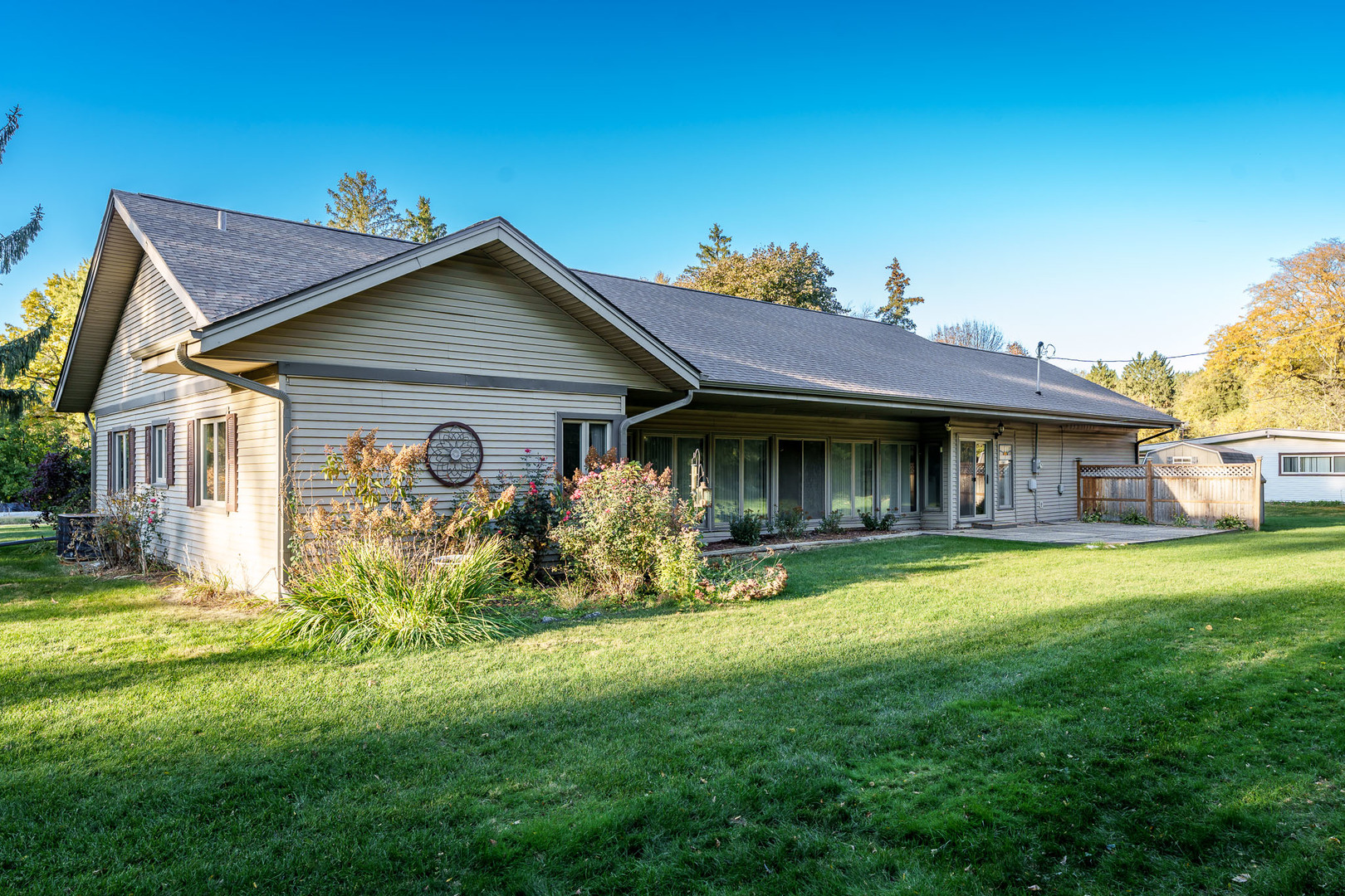 1825 Edgebrook Drive, Rockford, IL 61107