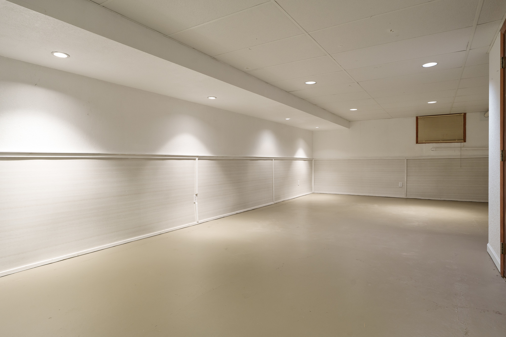 1825 Edgebrook Drive, Rockford, IL 61107