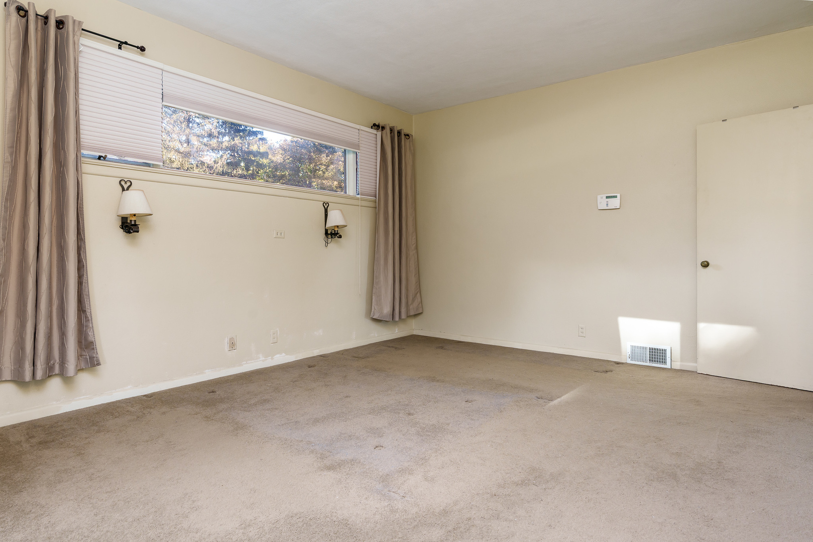 1825 Edgebrook Drive, Rockford, IL 61107