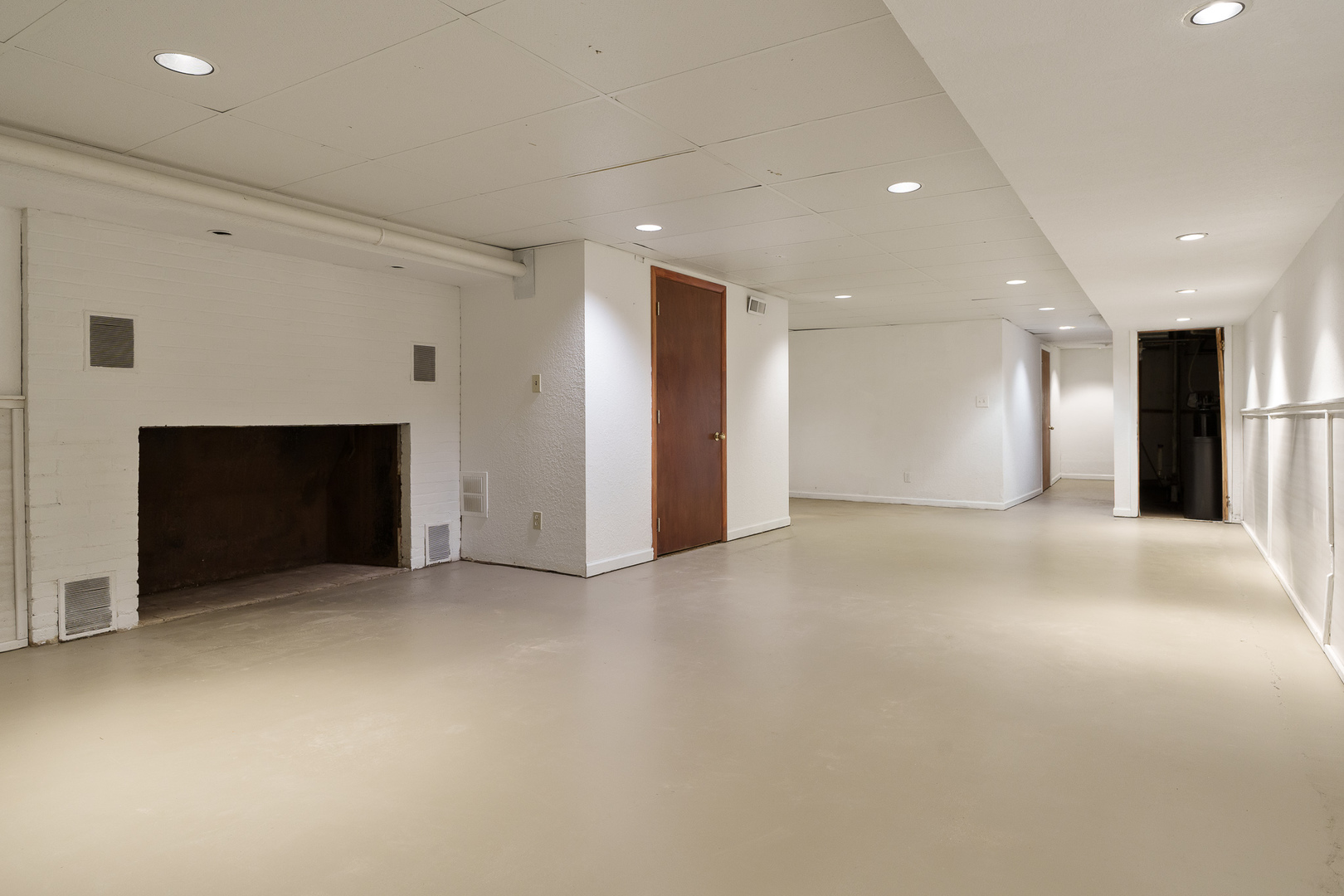 1825 Edgebrook Drive, Rockford, IL 61107