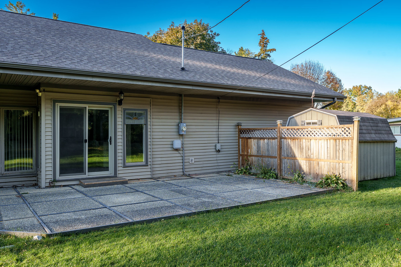 1825 Edgebrook Drive, Rockford, IL 61107