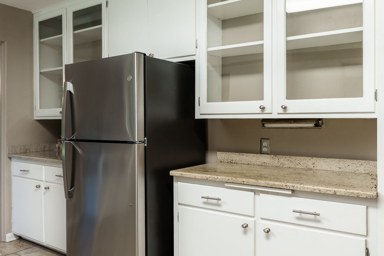 1825 Edgebrook Drive, Rockford, IL 61107