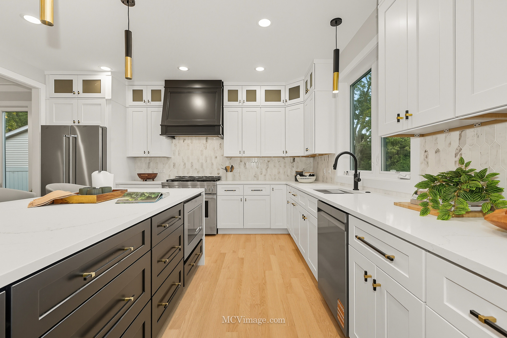 1s353 Addison Avenue, Lombard, IL 60148