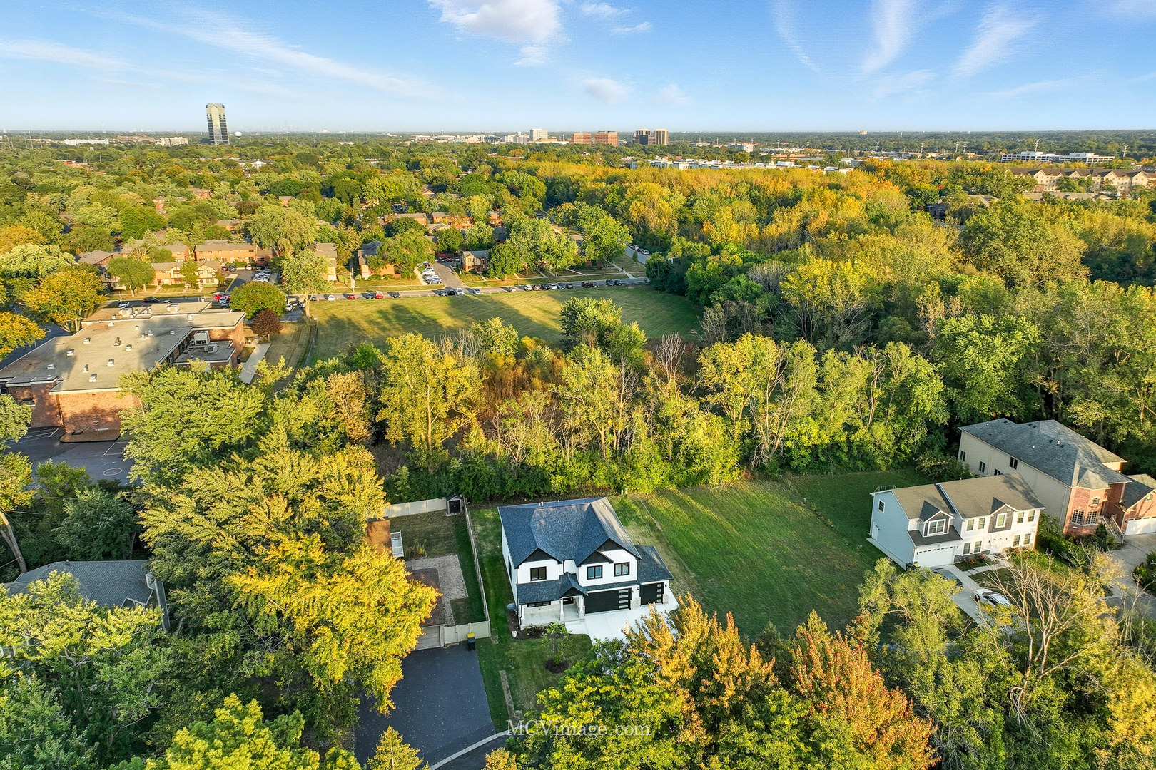1s353 Addison Avenue, Lombard, IL 60148