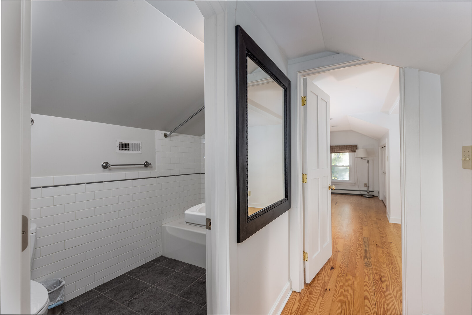 542 Chapel Street, Ottawa, IL 61350