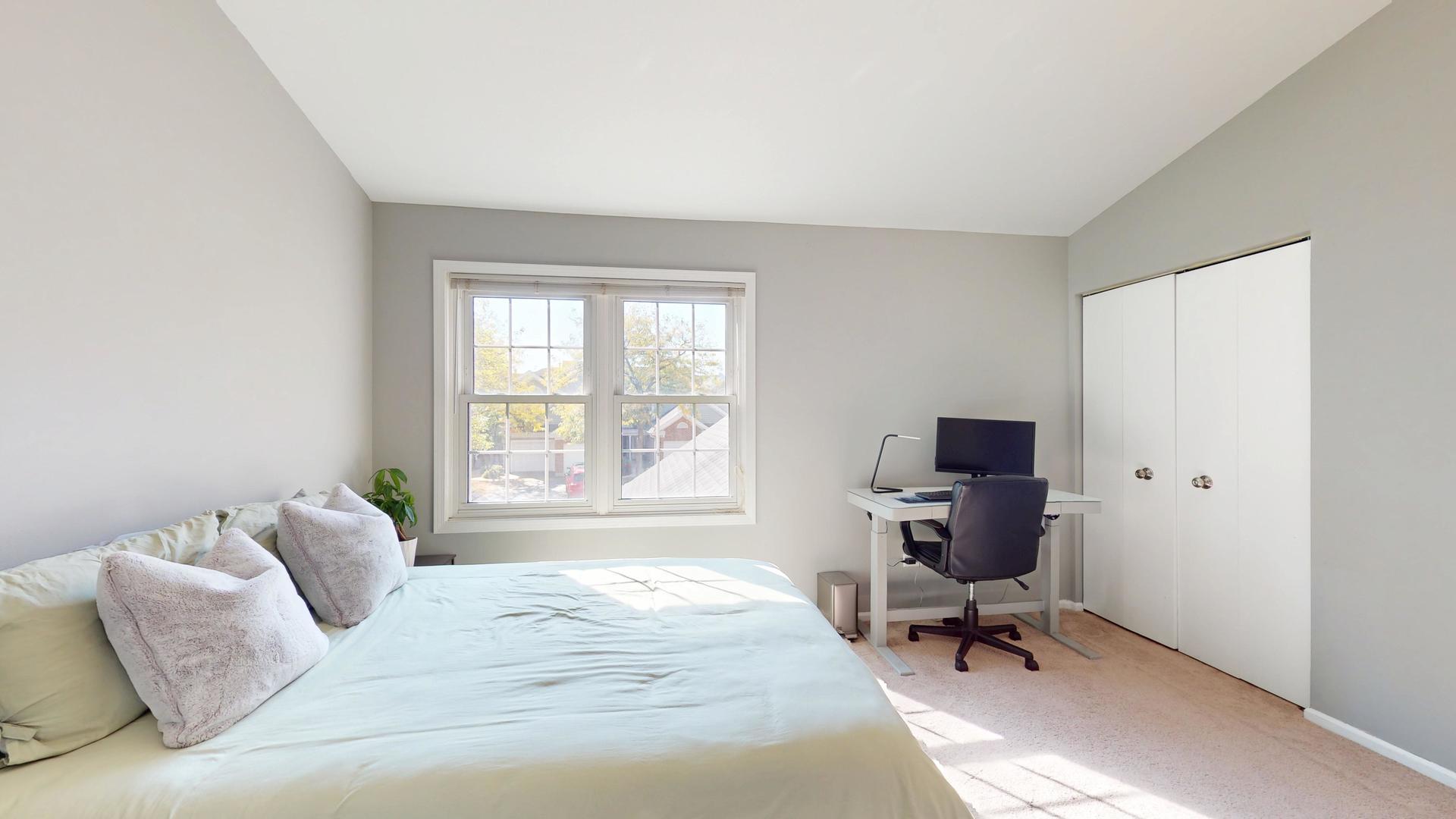 2026 N Stillwater Road, Arlington Heights, IL 60004