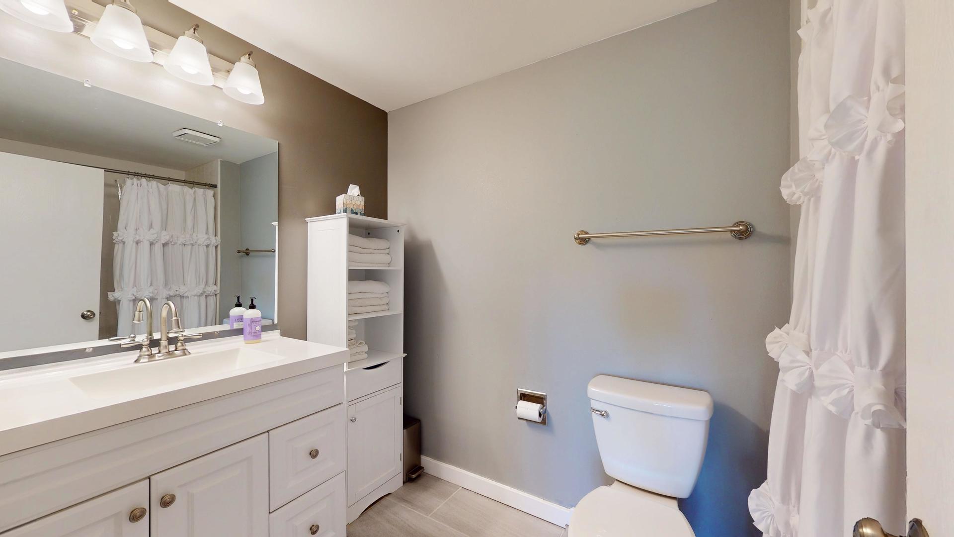 2026 N Stillwater Road, Arlington Heights, IL 60004