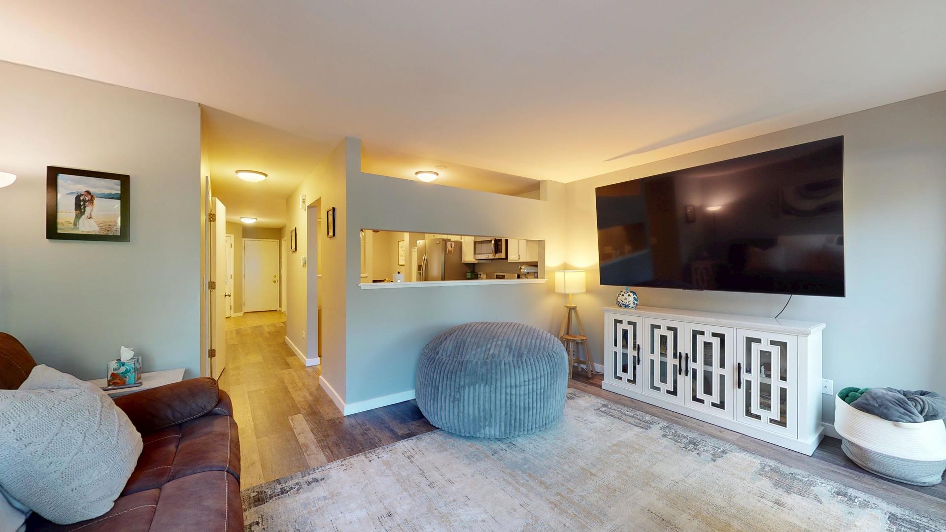 2026 N Stillwater Road, Arlington Heights, IL 60004