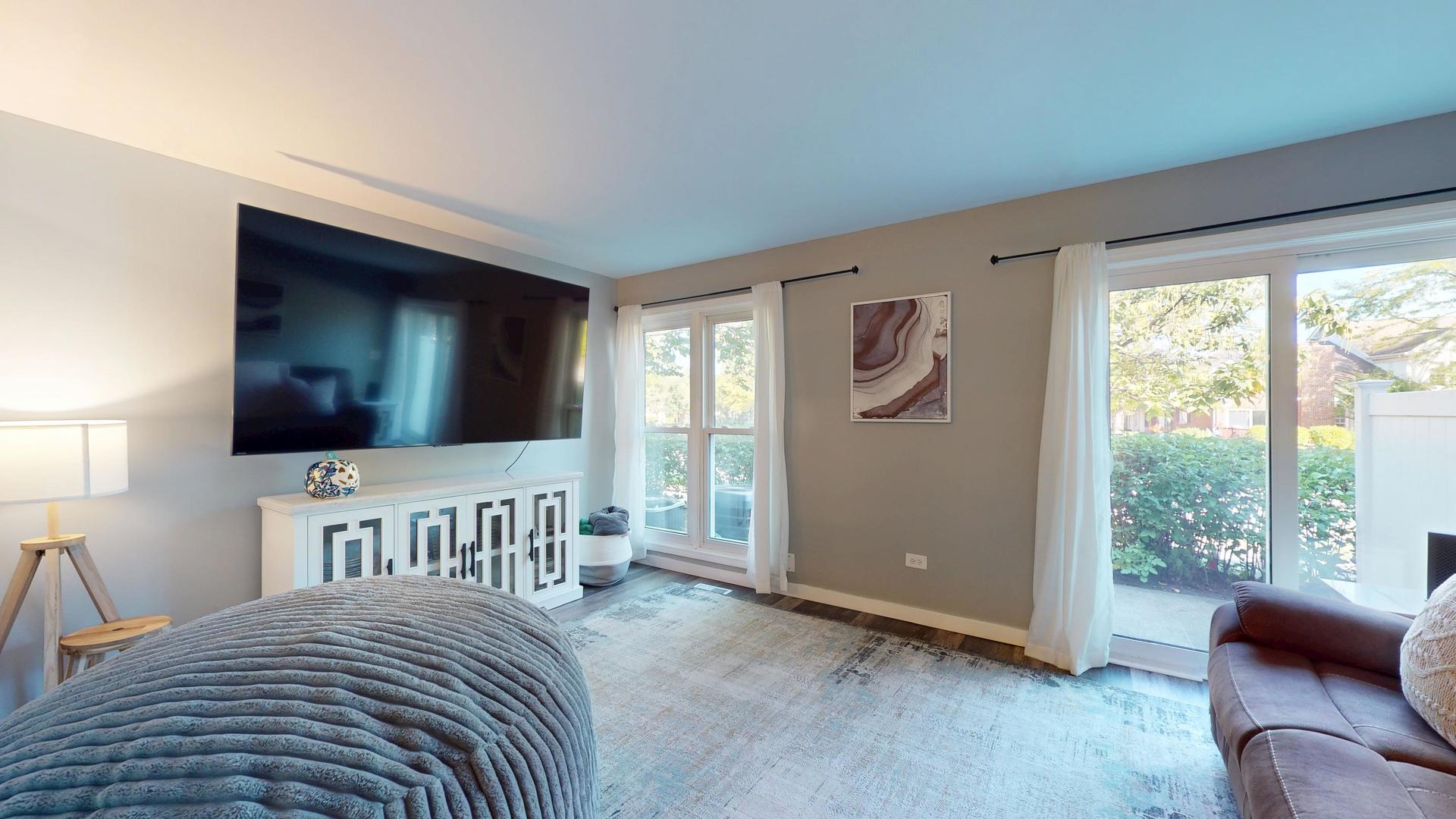 2026 N Stillwater Road, Arlington Heights, IL 60004