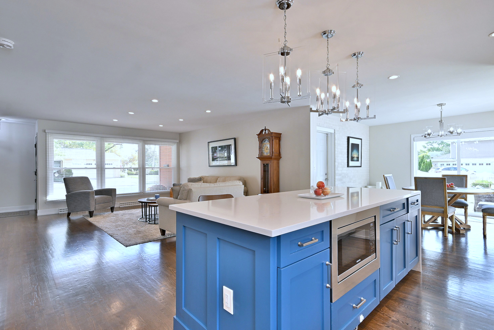 427 E Adams Street, Elmhurst, IL 60126
