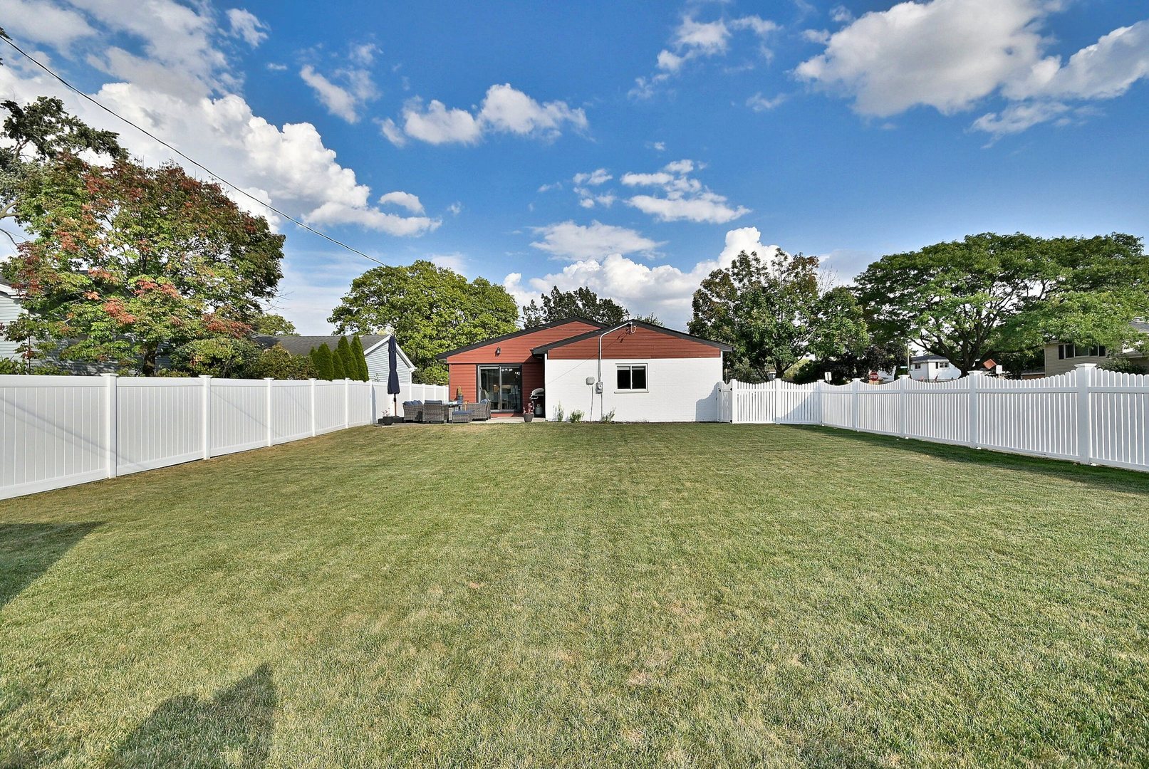 427 E Adams Street, Elmhurst, IL 60126
