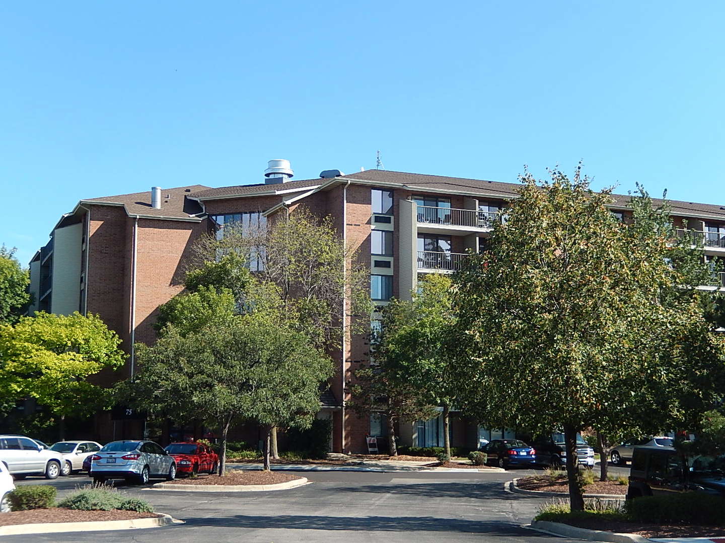 75 Kristin Circle #408, Schaumburg, IL 60195