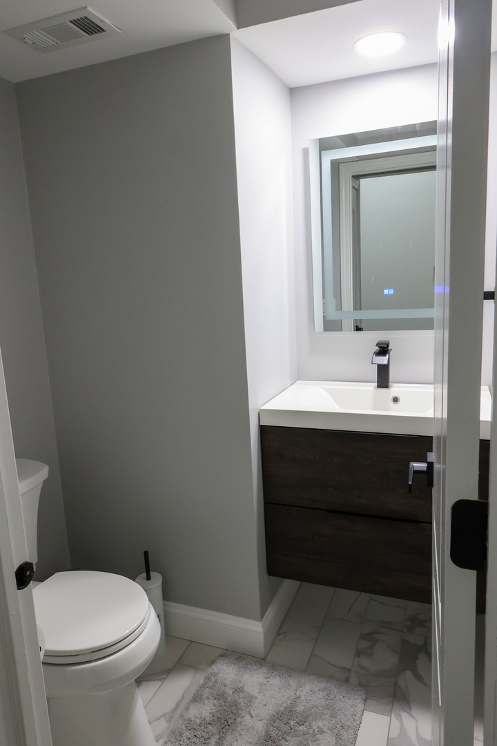 1602 W Orchard Place, Arlington Heights, IL 60005