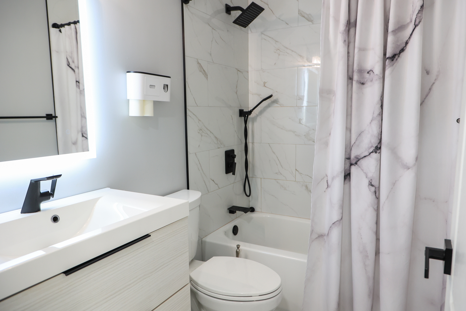 1602 W Orchard Place, Arlington Heights, IL 60005