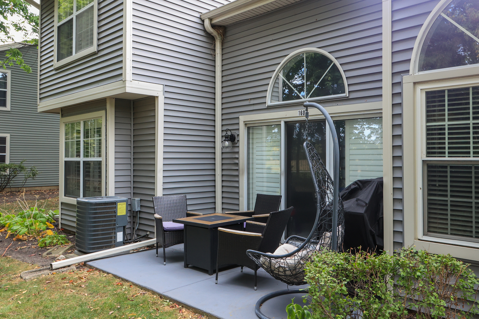 1602 W Orchard Place, Arlington Heights, IL 60005