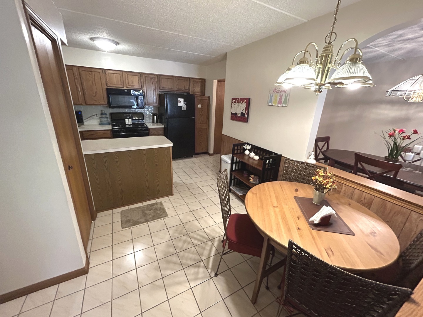 6400 W Belle Plaine Avenue #303, Chicago, IL 60634