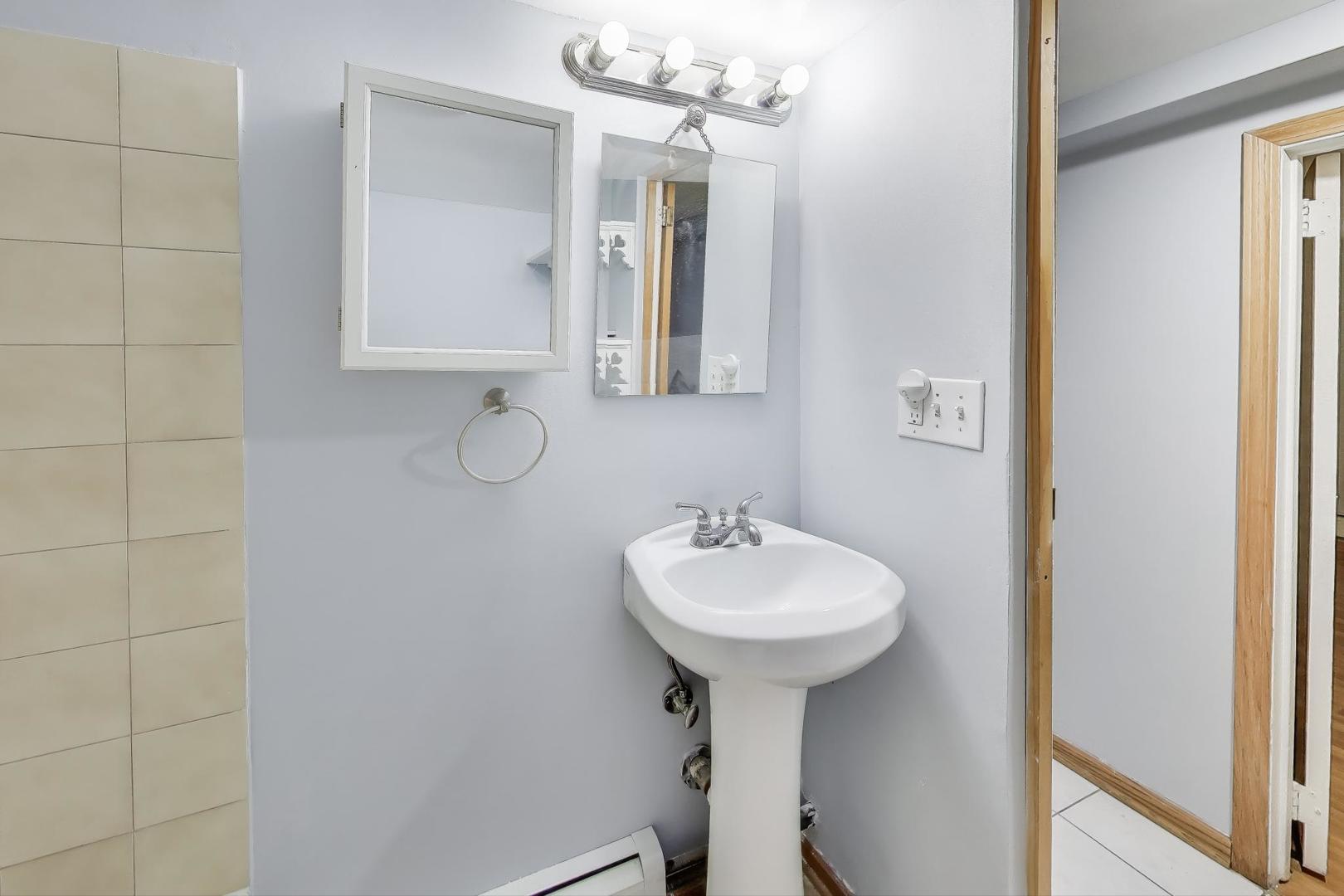 5428 N Central Avenue #Garden, Chicago, IL 60630