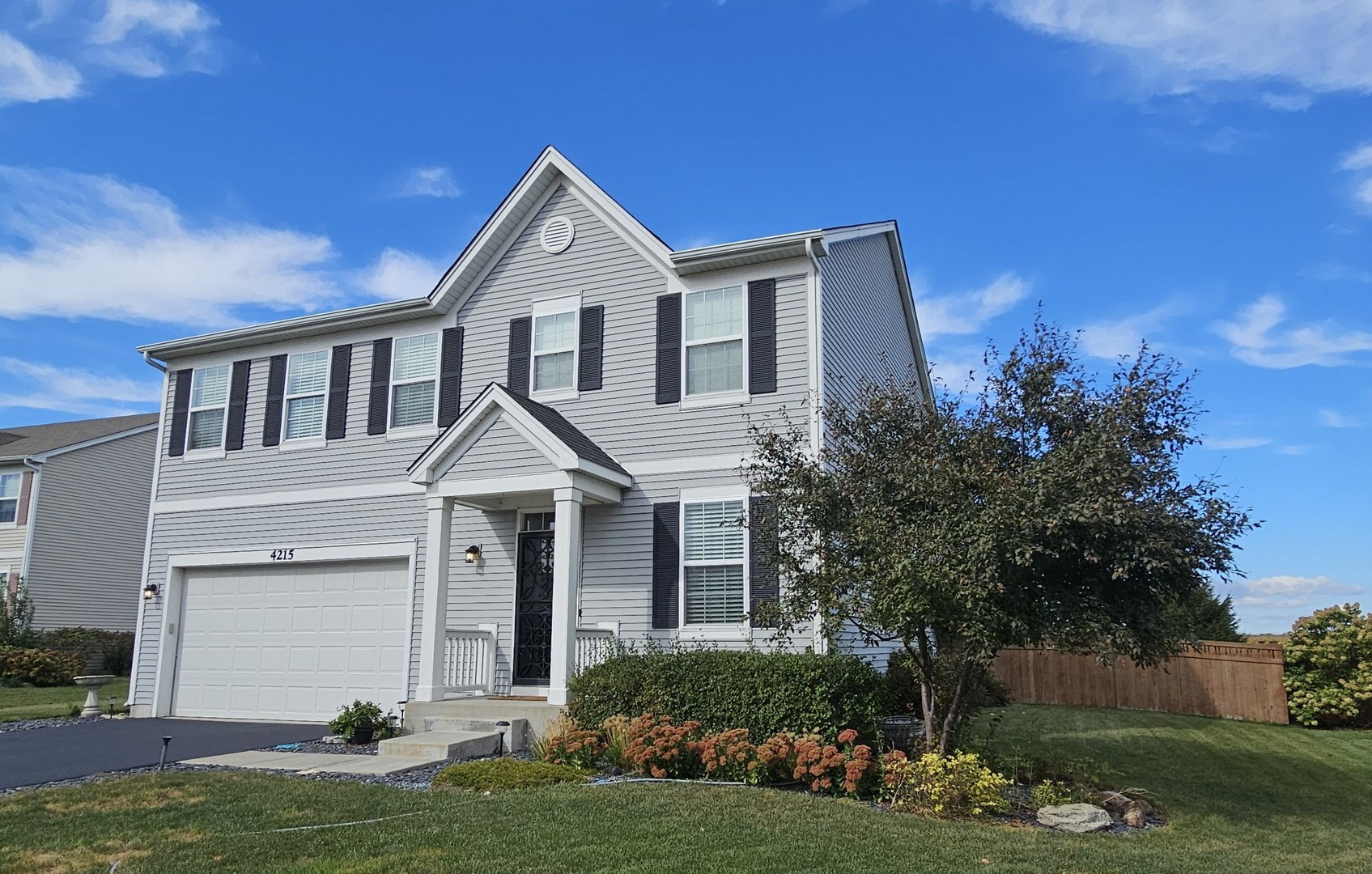 4215 Southerland Drive, Oswego, IL 60543