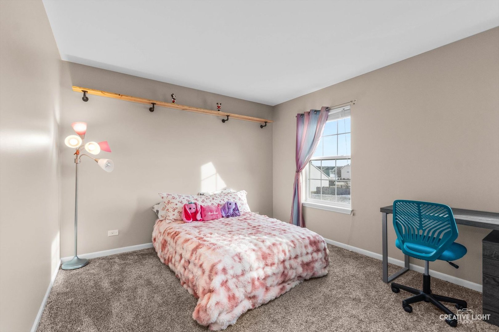 4215 Southerland Drive, Oswego, IL 60543